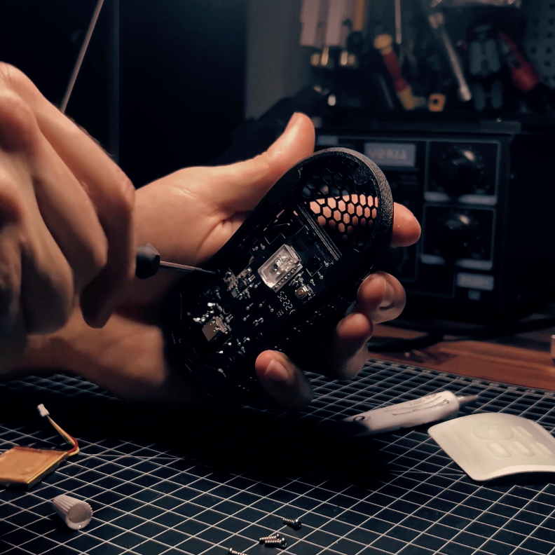 TITAN 8K L [Razer Deathadder V3 Pro Mod]